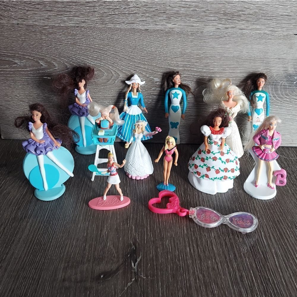 Vintage Barbie Figures Dolls Lot
